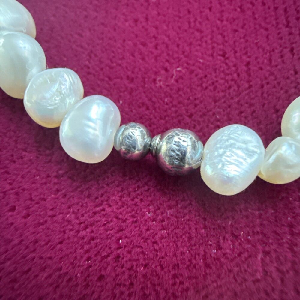 Vintage Silpada Sterling Silver Freshwater Pearl Stretch Bracelet - Picture 2 of 5